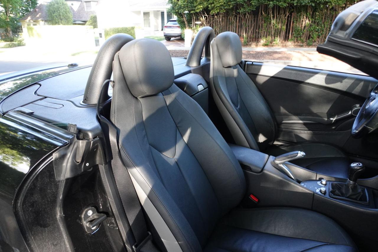 2011 Mercedes-benz Slk 300 Черный vin: WDBWK5EAXBF241260