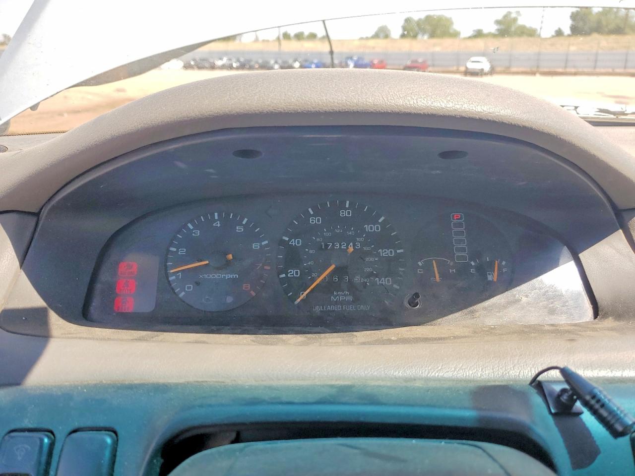 1993 Mazda 626 Dx Silver vin: 1YVGE22A8P5238140