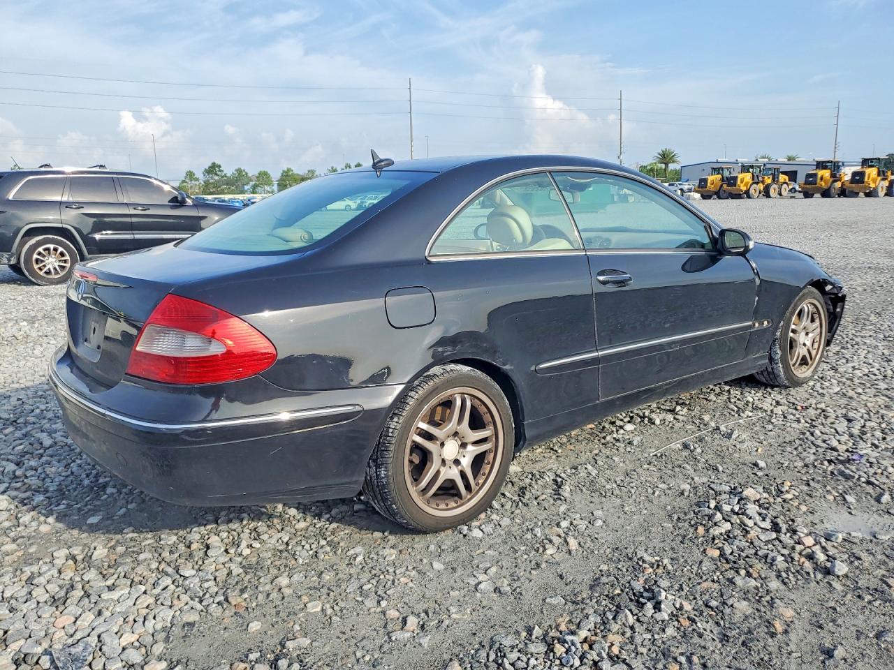 2008 Mercedes-benz Clk 350 Black vin: WDBTJ56H48F239966