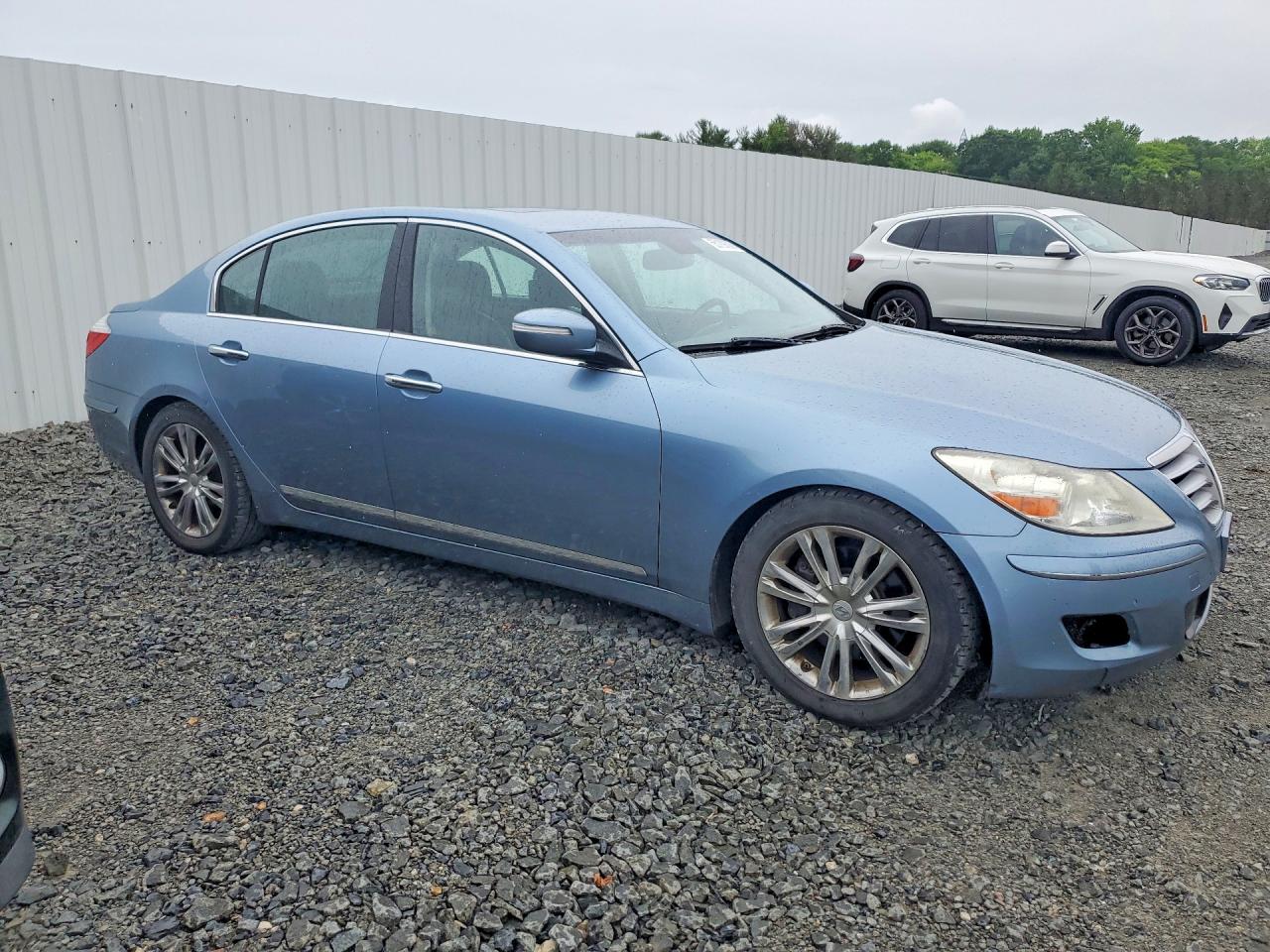 2010 Hyundai Genesis 4.6l Blue vin: KMHGC4DF2AU071685