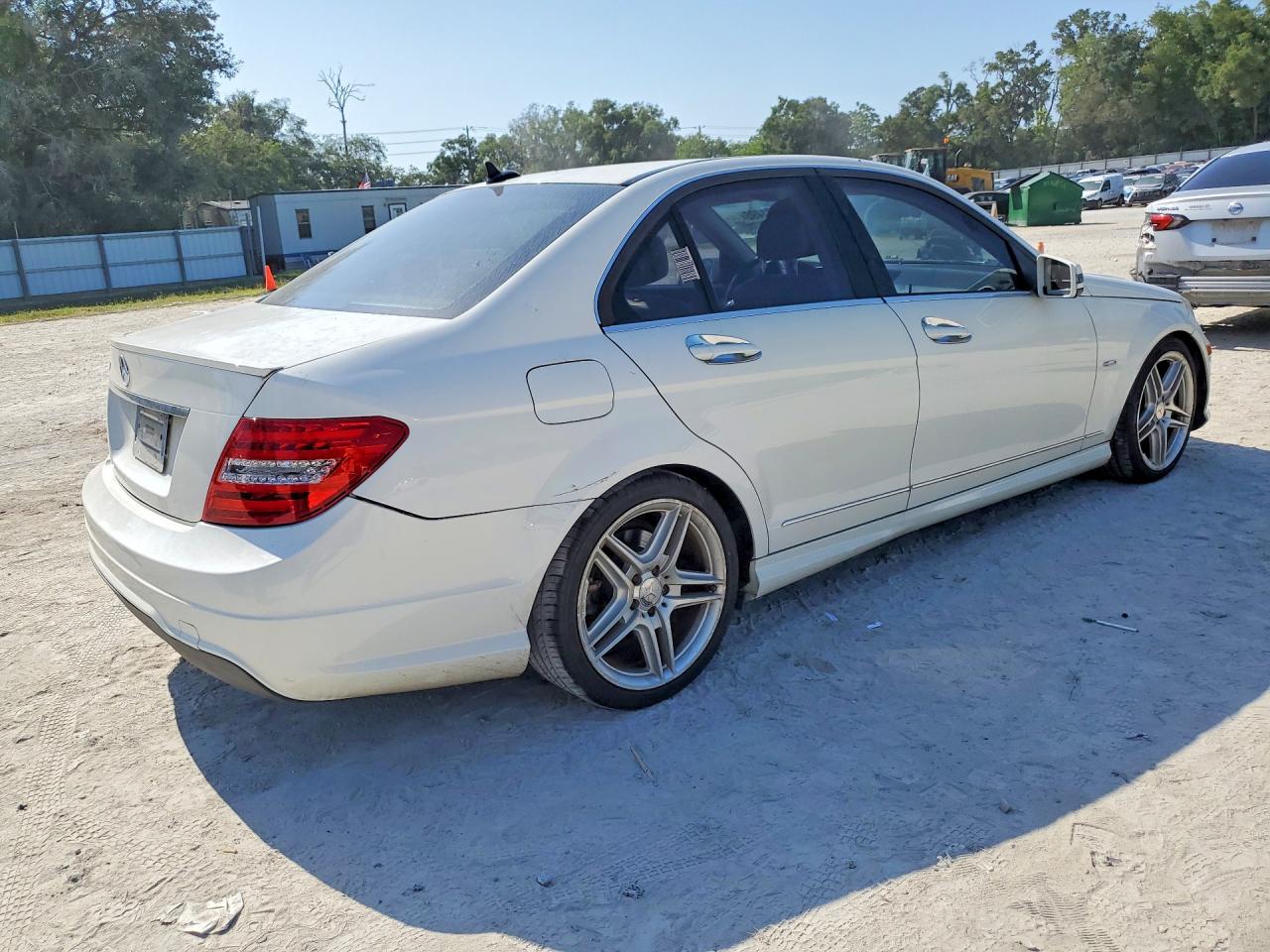 2012 Mercedes-benz C 250 White vin: WDDGF4HB8CA602675