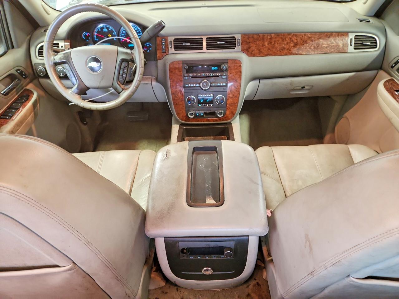 2008 Chevrolet Silverado K1500 White vin: 3GCEK13388G296629