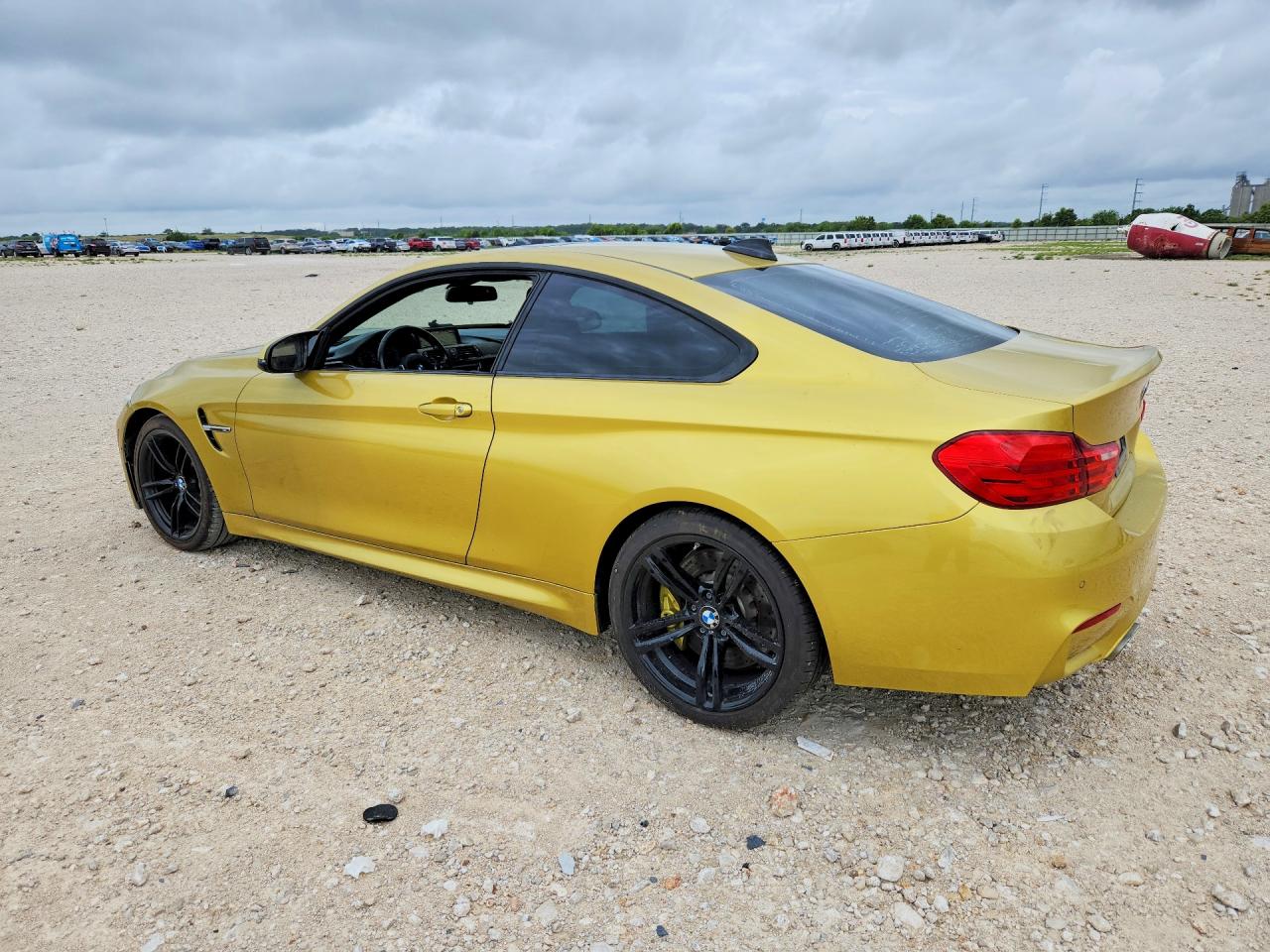 2015 Bmw M4 Yellow vin: WBS3R9C59FK331552