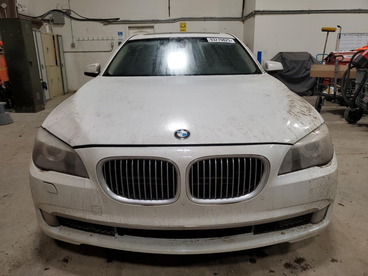 2010 Bmw 750 I Xdrive White vin: WBAKC6C57ACL67811