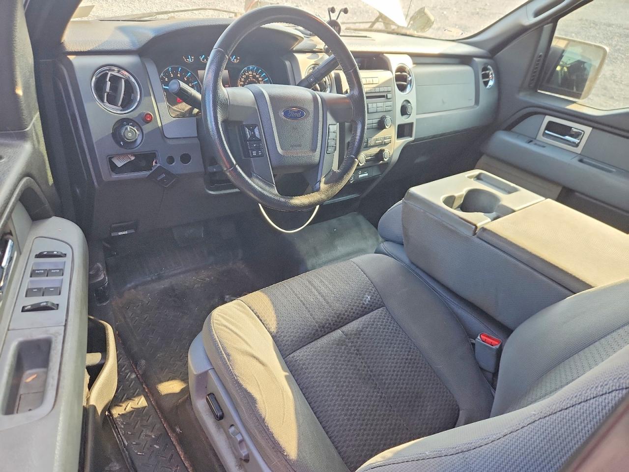 2011 Ford F150 Super Cab Silver vin: 1FTFX1EF4BKD82629