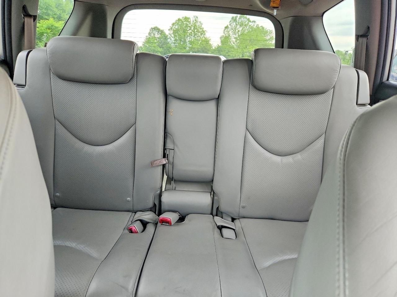 2007 Toyota Rav4 Limited Silver vin: JTMBD31V775057012
