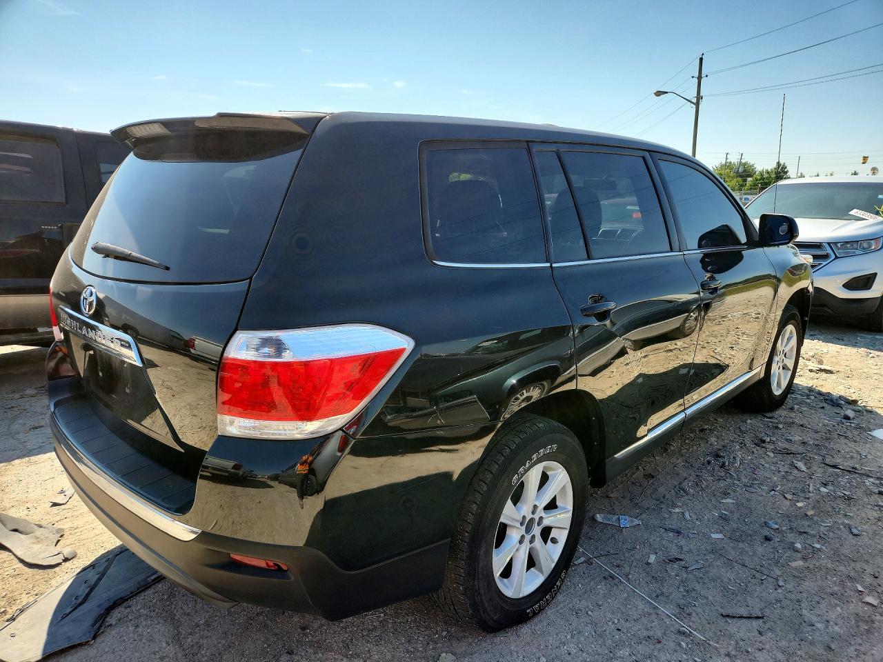 2012 Toyota Highlander Base Black vin: 5TDZA3EHXCS025591