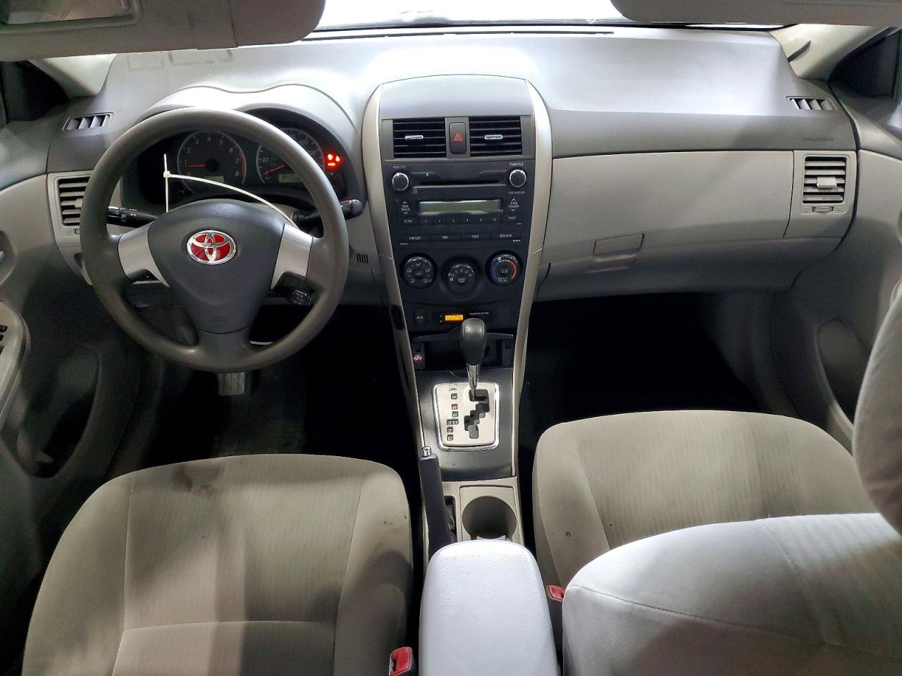 2010 Toyota Corolla Le White vin: 2T1BU4EE0AC460050