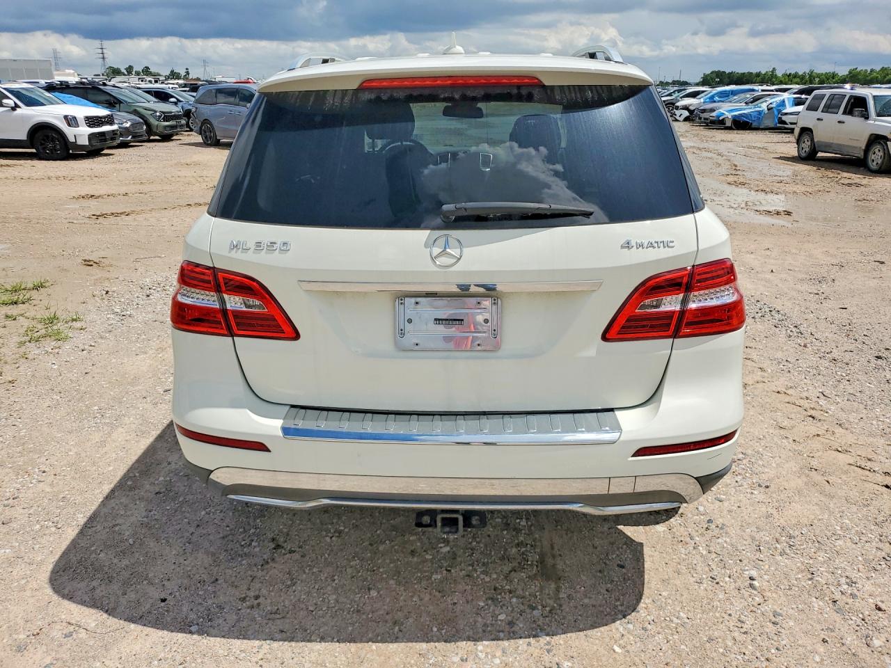 2013 Mercedes-benz Ml 350 4matic White vin: 4JGDA5HB3DA249194