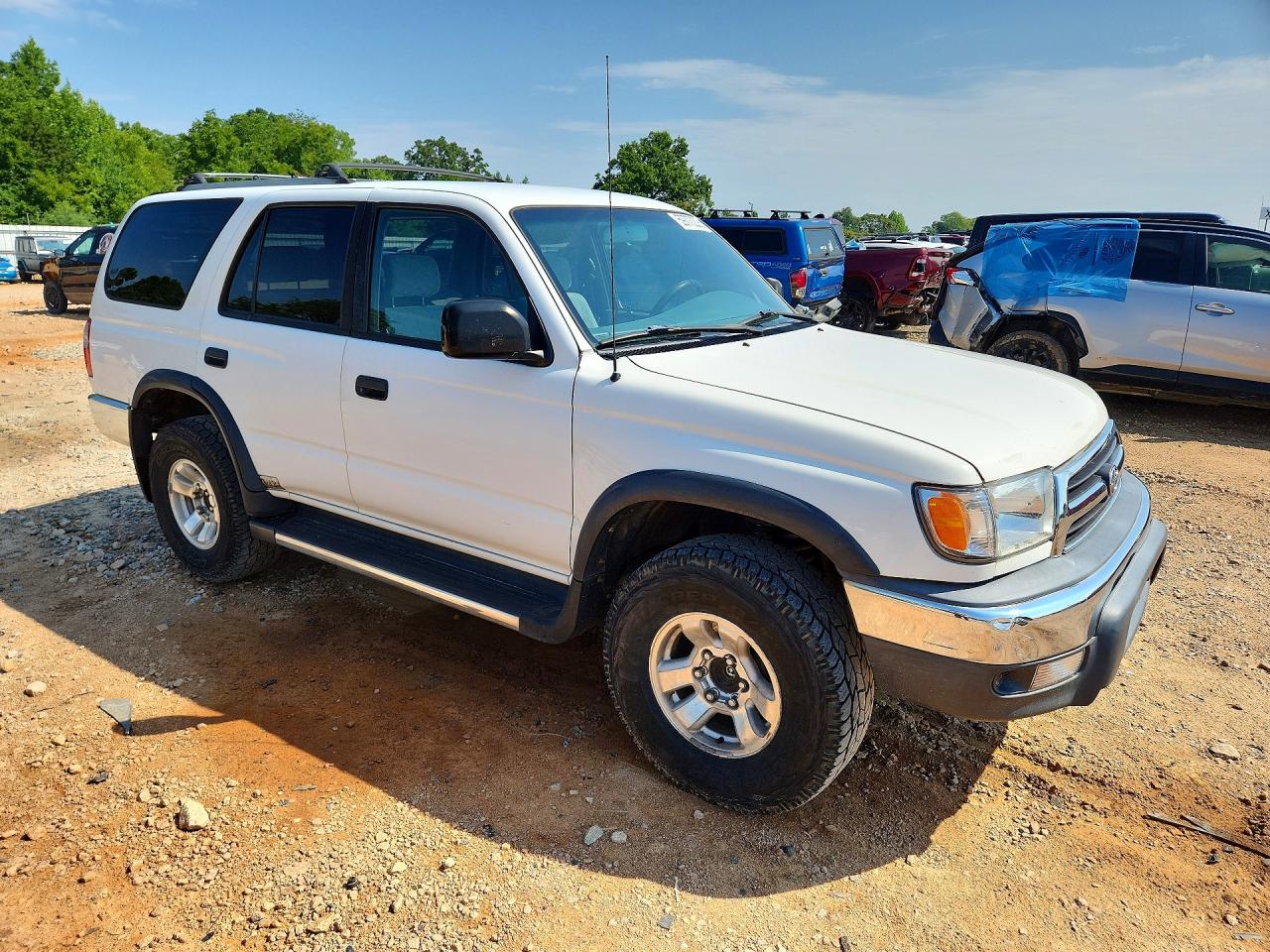 2000 Toyota 4runner Base White vin: JT3GM84RXY0065657