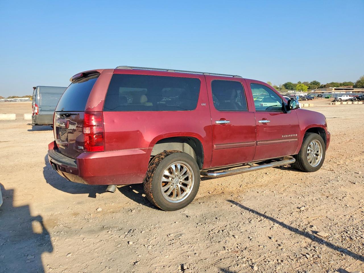 2008 Chevrolet Suburban C1500 Ls Burgundy vin: 3GNFC16078G198038
