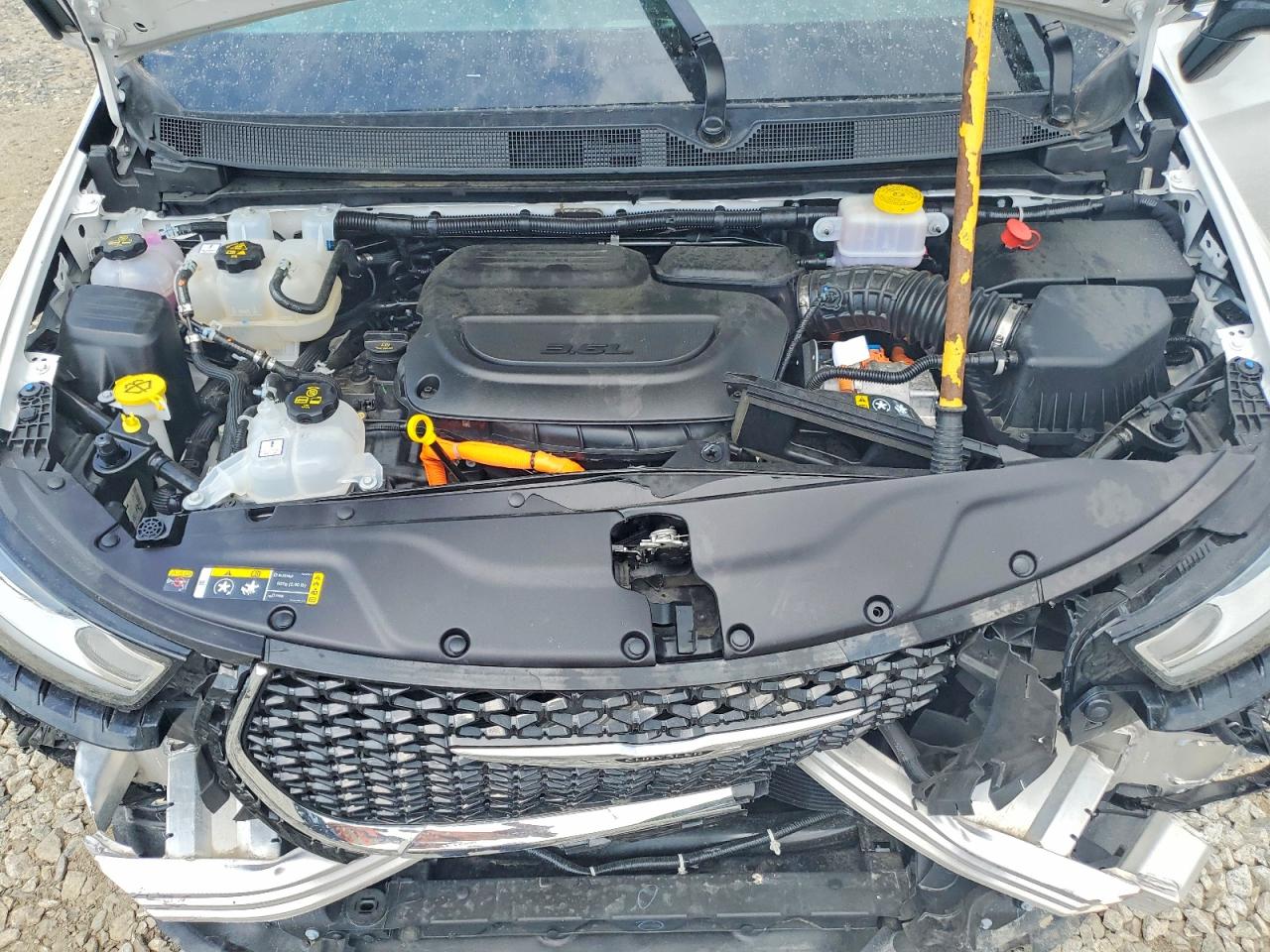 2025 Chrysler Pacifica Hybrid Select White vin: 2C4RC1S73SR573126