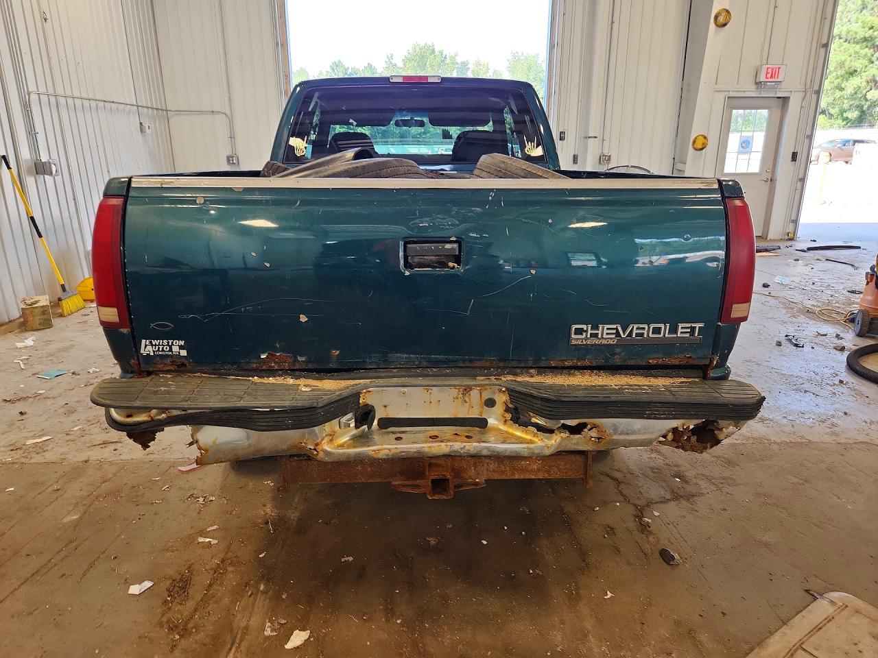 1998 Chevrolet Gmt-400 K1500 Green vin: 1GCEK19M6WR100328