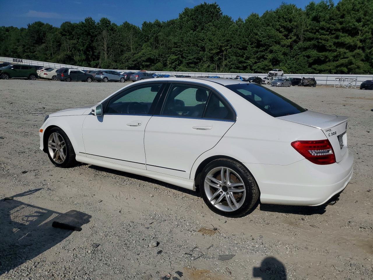 2014 Mercedes-benz C 300 4matic White vin: WDDGF8AB8ER319506