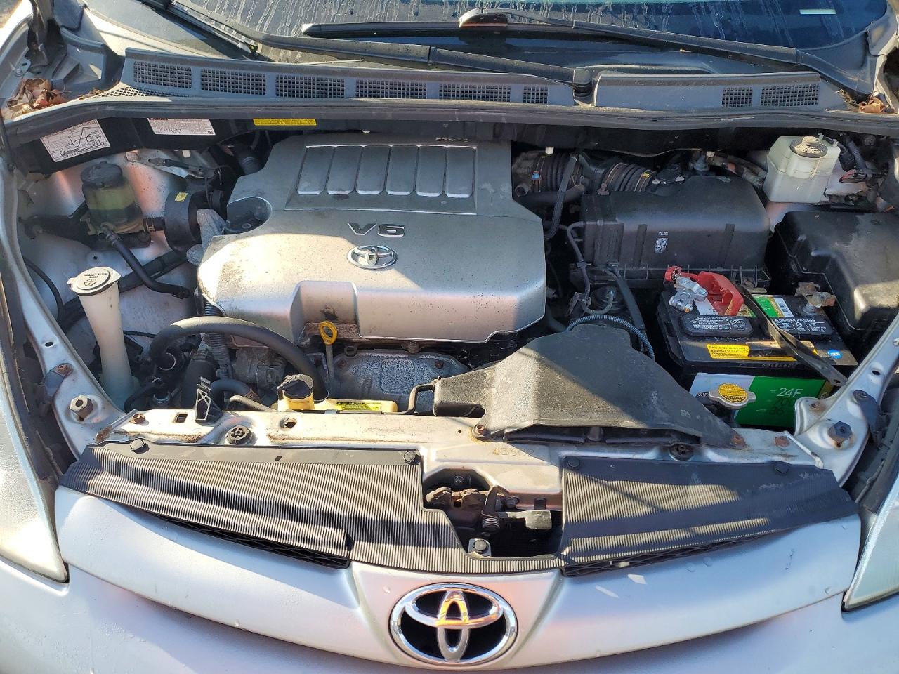 2009 Toyota Sienna Ce 7-passenger Серебряный vin: 5TDZK23C69S280617