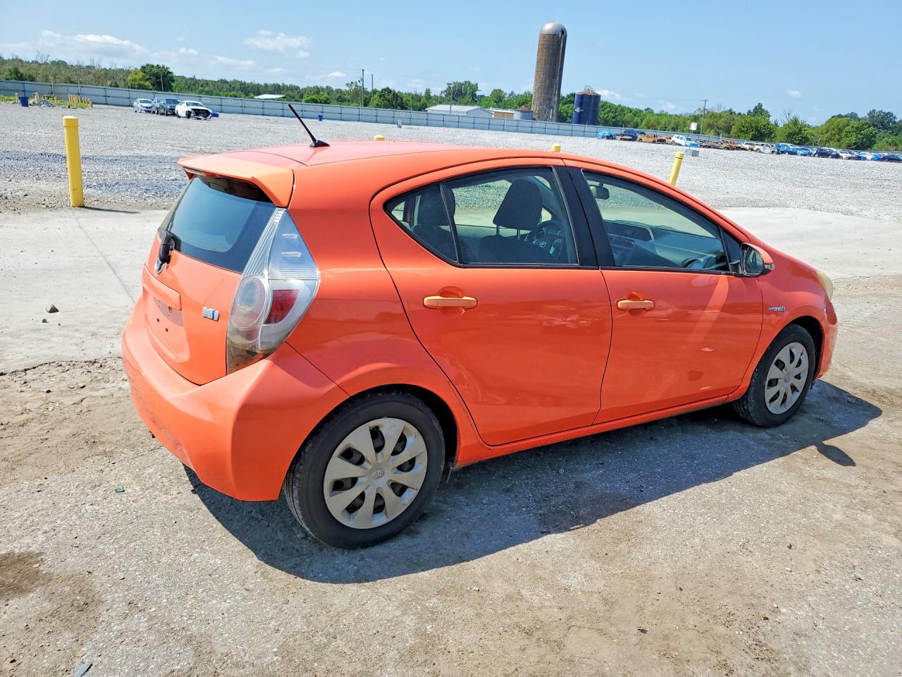 2013 Toyota Prius C Two Orange vin: JTDKDTB39D1040261