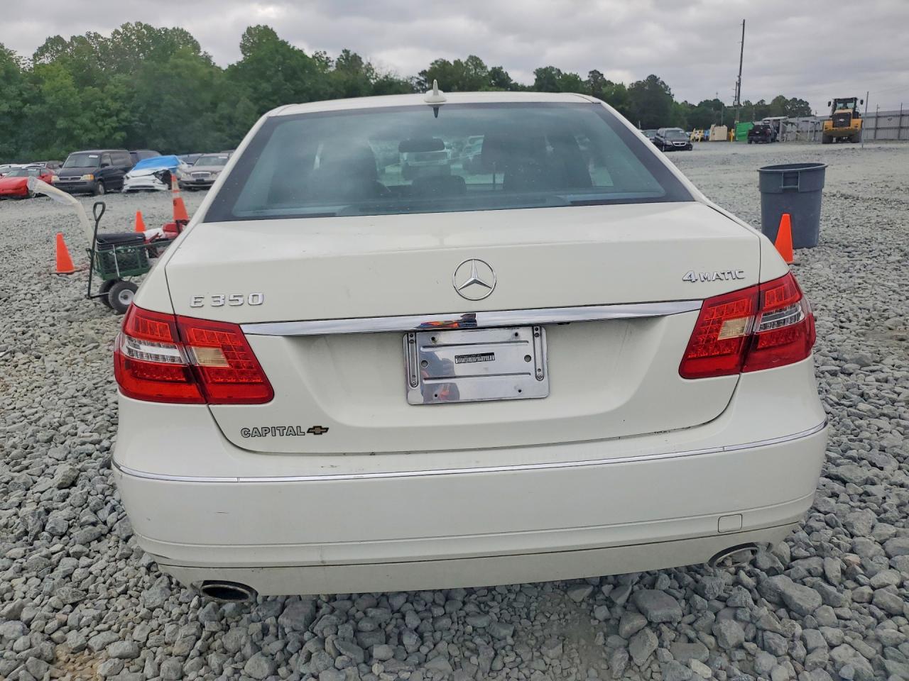 2012 Mercedes-benz E 350 4matic White vin: WDDHF8JBXCA547183