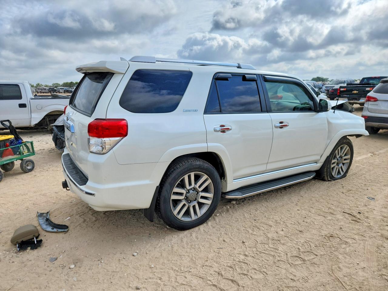 2013 Toyota 4runner Limited White vin: JTEZU5JR1D5055776