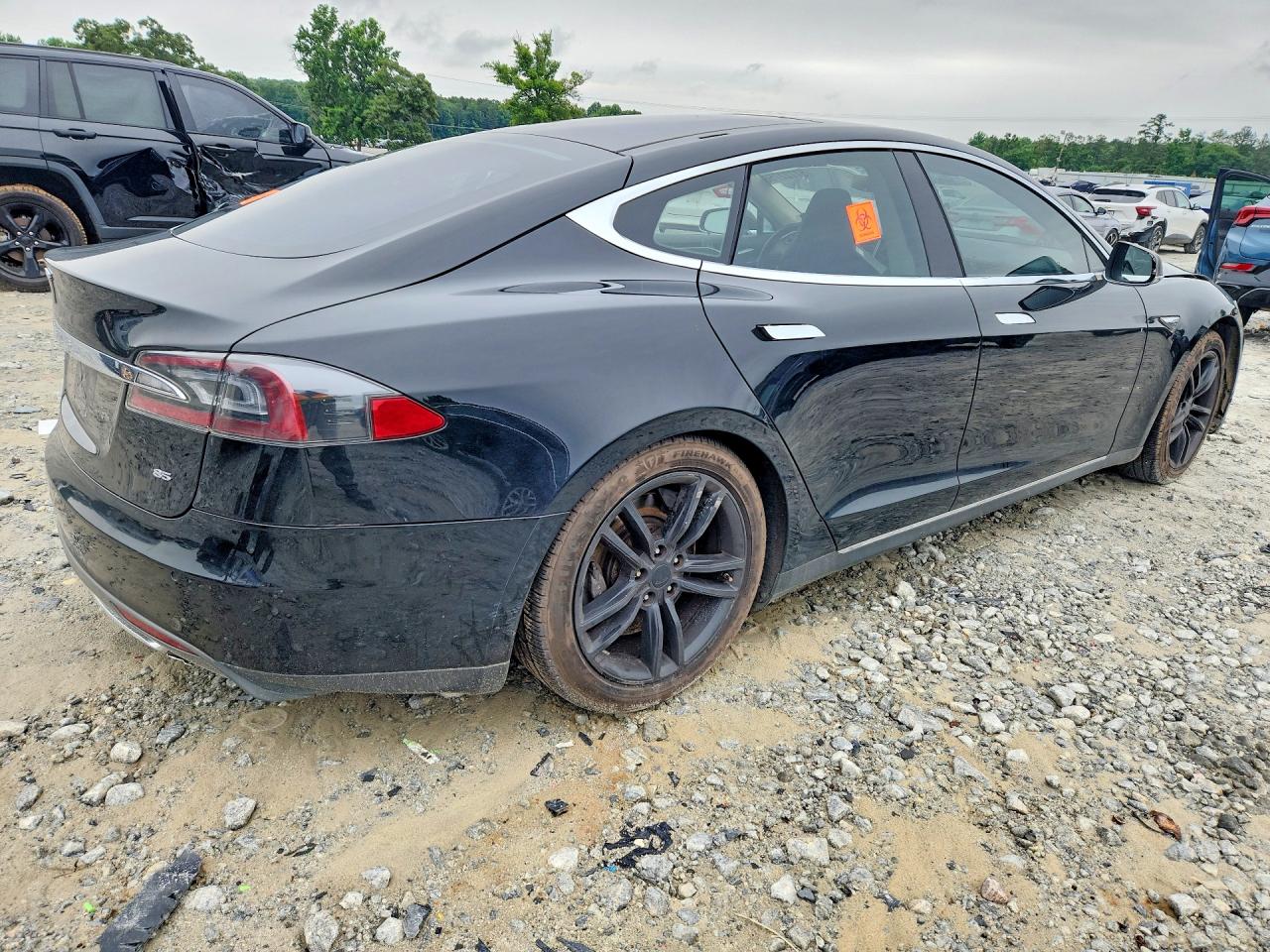 2013 Tesla Model S Black vin: 5YJSA1CN3DFP26350
