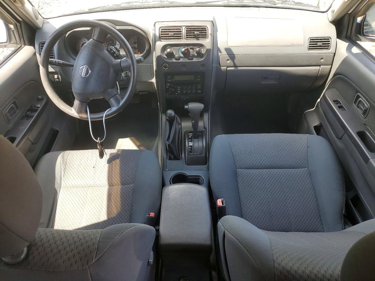 2004 Nissan Xterra Xe White vin: 5N1ED28Y14C613048
