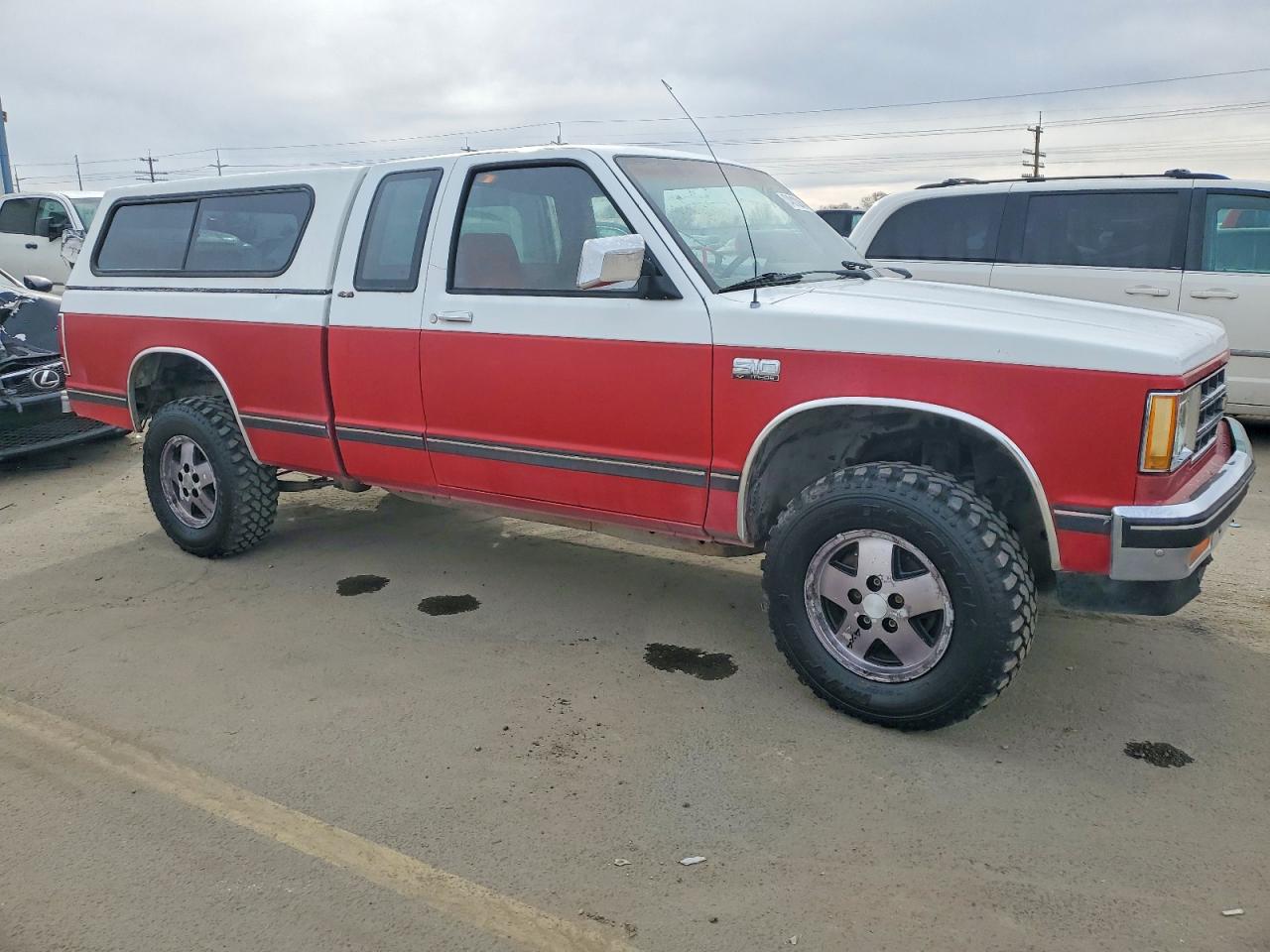 1987 Chevrolet S Truck S10 White vin: 1GCCT14R8H2150909