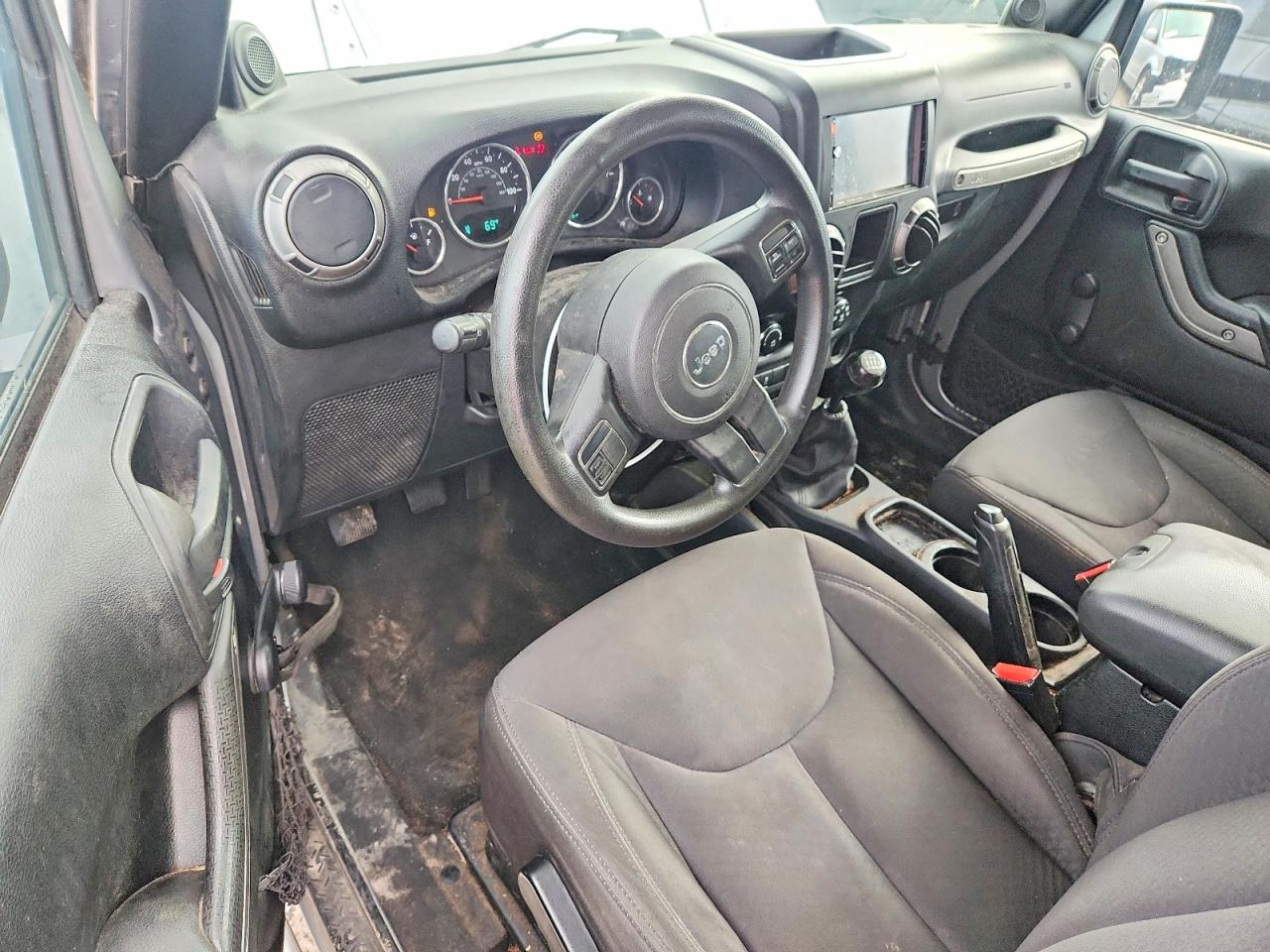 2013 Jeep Wrangler Sport Silver vin: 1C4AJWAG2DL647925