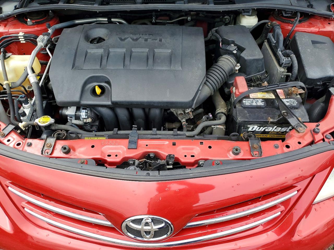 2013 Toyota Corolla Le Red vin: 2T1BU4EE5DC027313