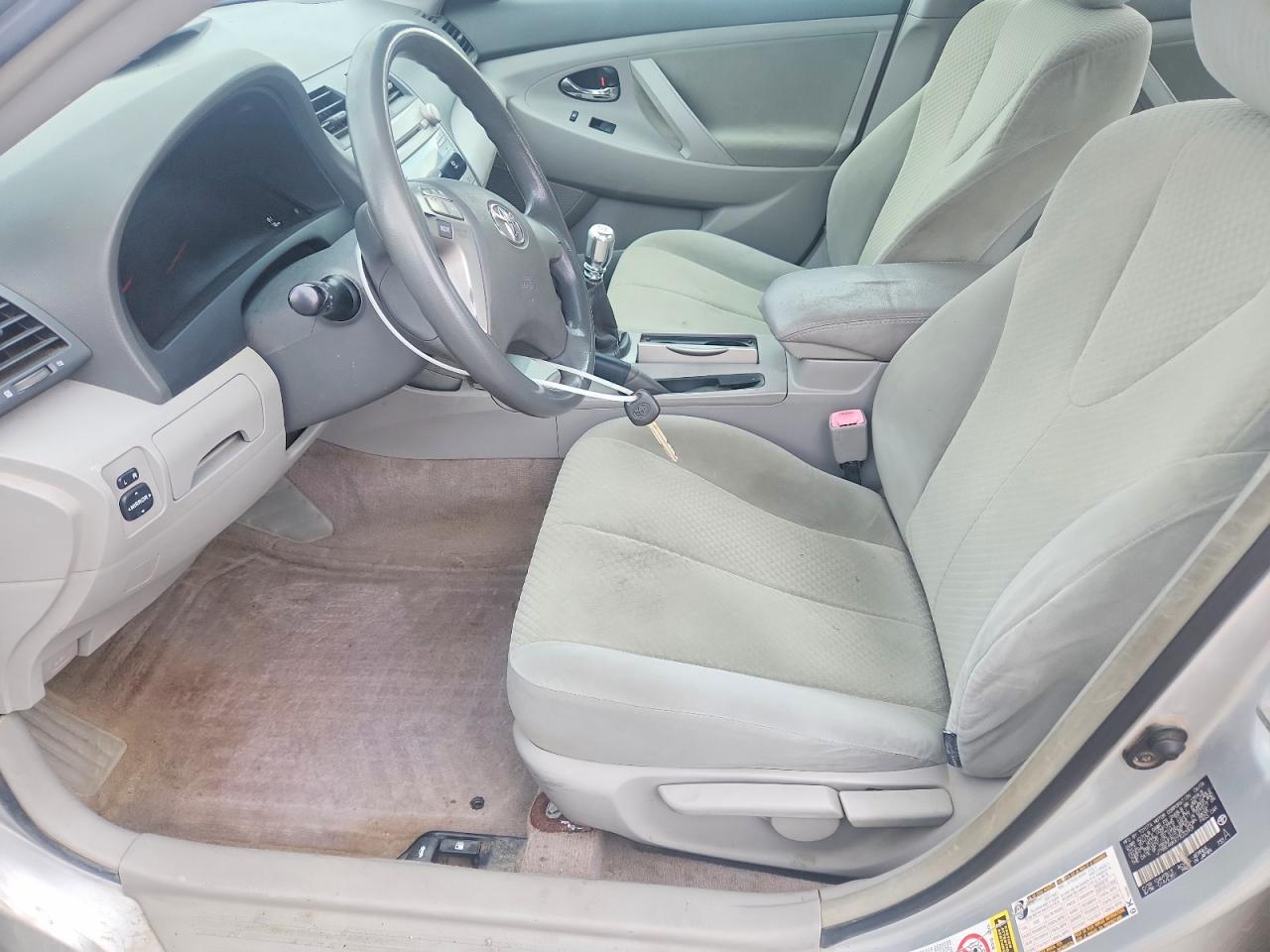 2007 Toyota Camry Ce Silver vin: JTNBE46KX73033909