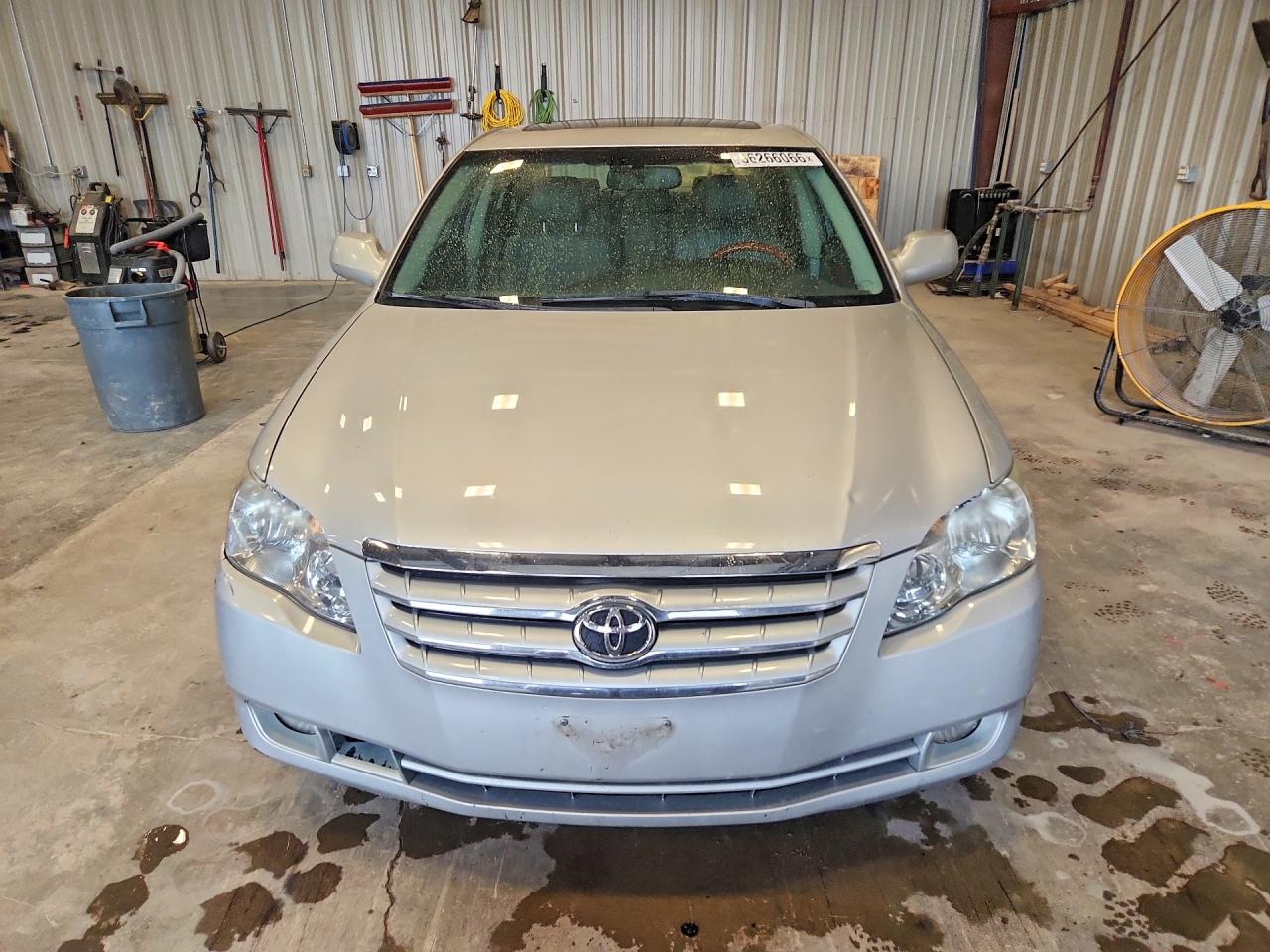 2007 Toyota Avalon Limited Silver vin: 4T1BK36B57U181687