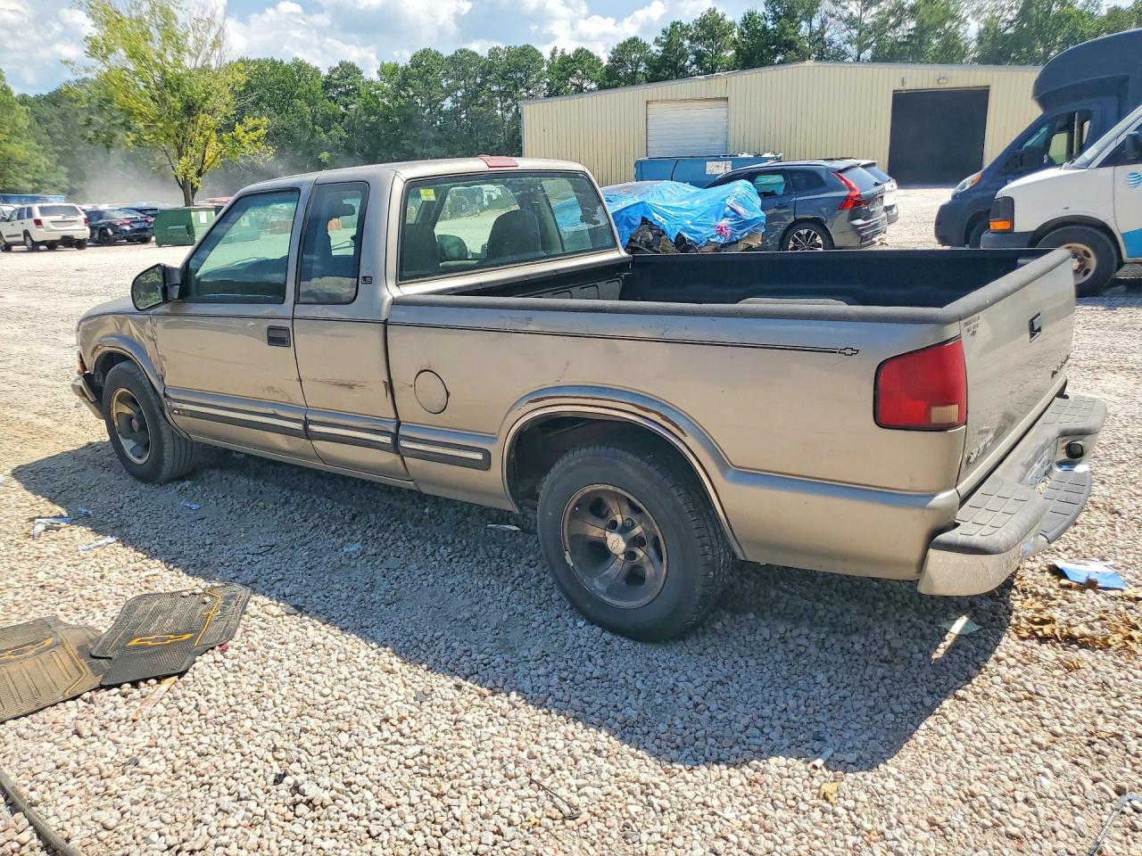2001 Chevrolet S Truck S10 Beige vin: 1GCCS19W418145288