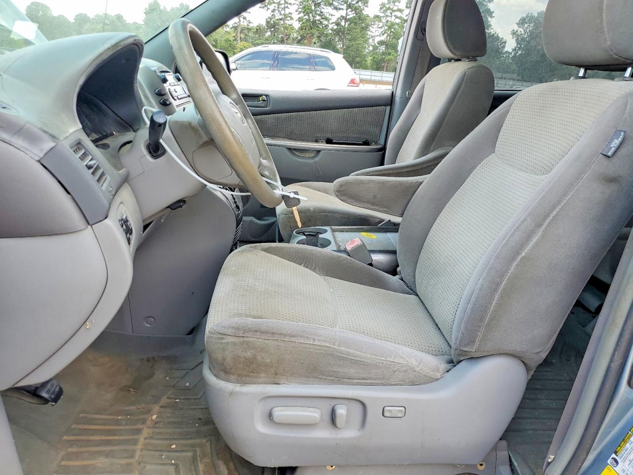 2009 Toyota Sienna Le 8-passenger Blue vin: 5TDZK23C99S246686