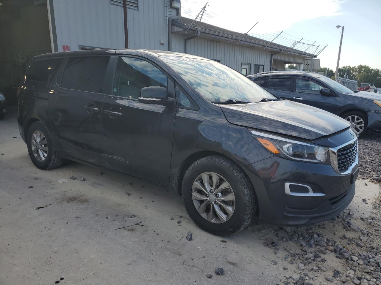2020 Kia Sedona Lx Угольный vin: KNDMB5C16L6623556