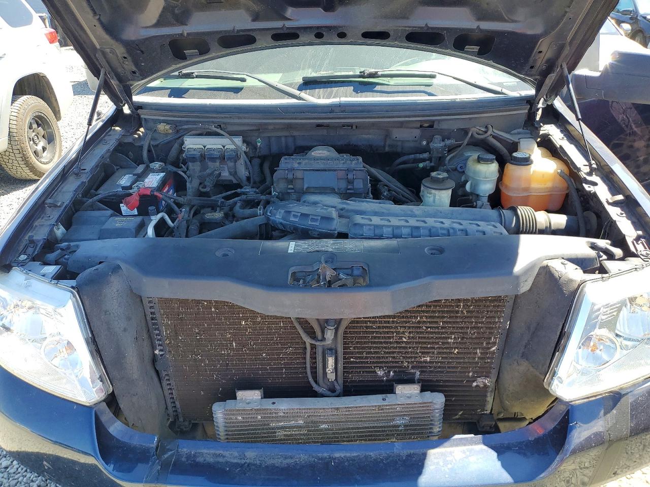 2005 Ford F150 Blue vin: 1FTPX12505NA24446
