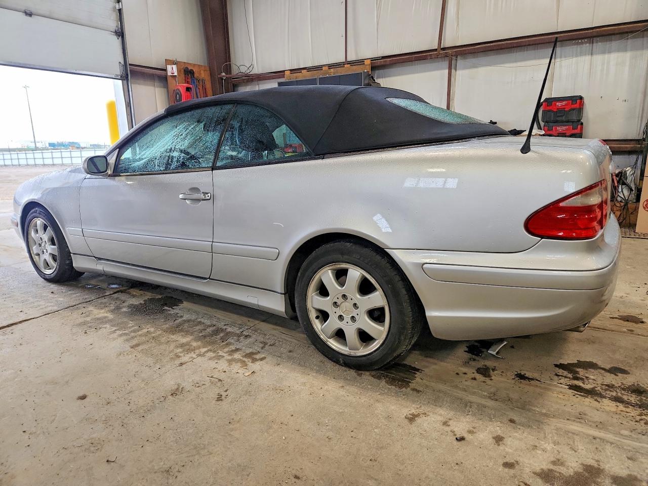 2001 Mercedes-benz Clk 320 Серебряный vin: WDBLK65G81T070506