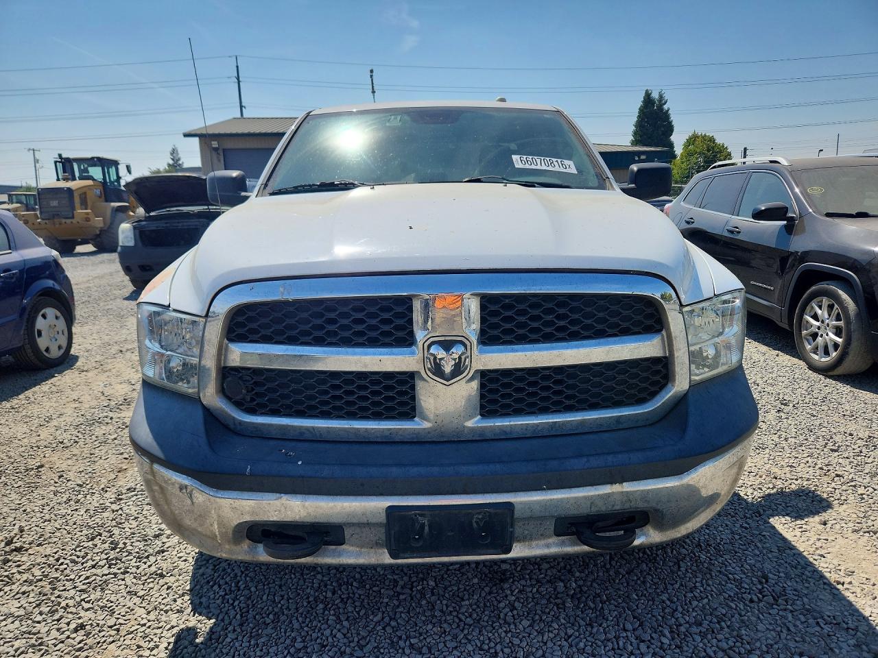 2015 Ram 1500 St White vin: 1C6RR7FTXFS710213