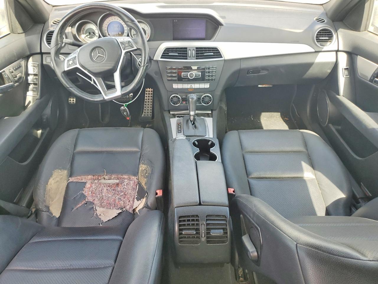 2012 Mercedes-benz C 250 Silver vin: WDDGF4HB7CR214578