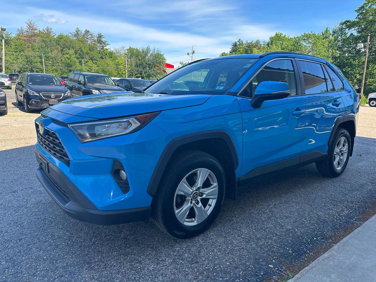 2019 Toyota Rav4 Xle Blue vin: 2T3P1RFVXKC043442