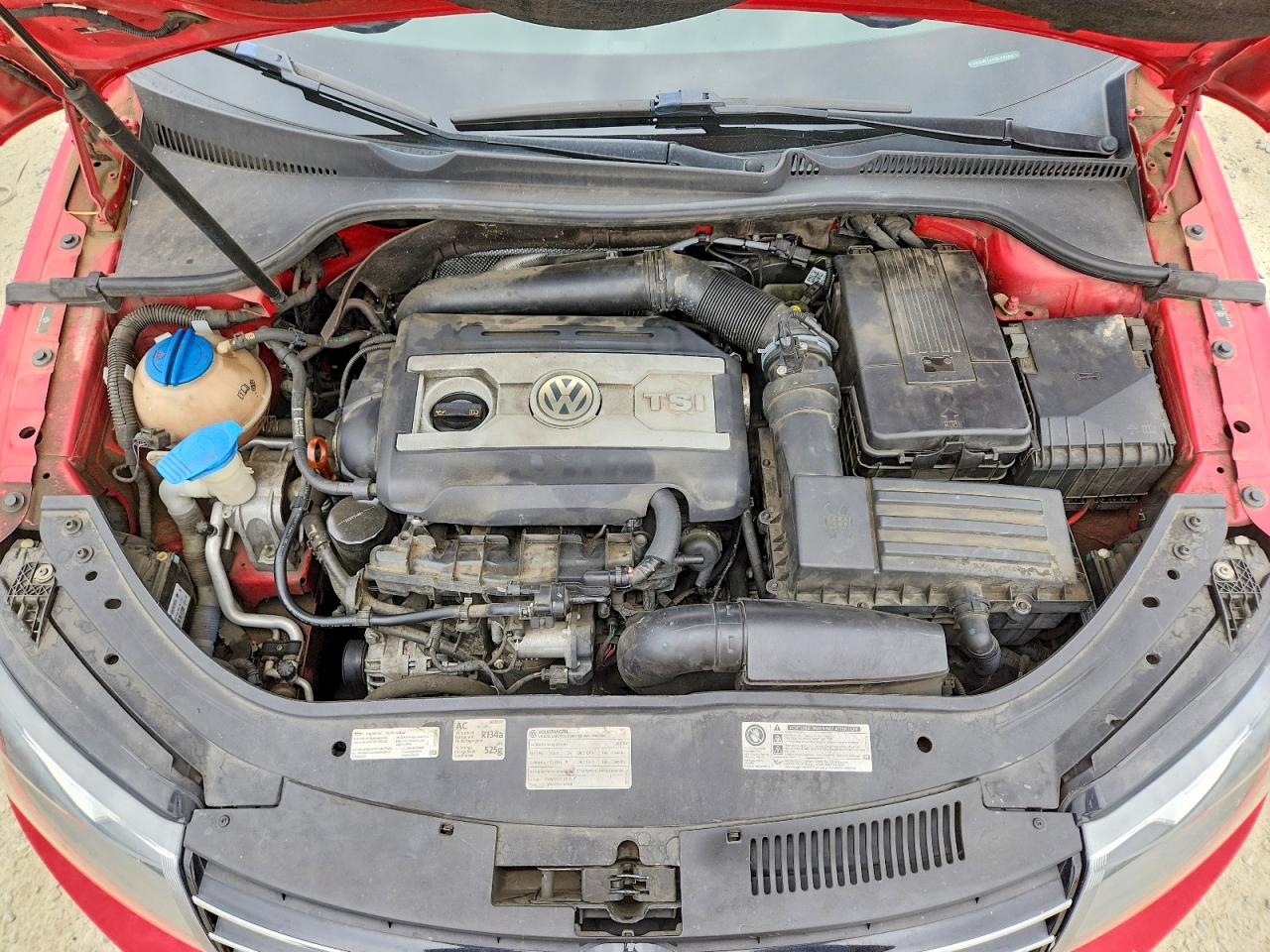 2012 Volkswagen Eos Komfort Red vin: WVWBW7AH0CV016470