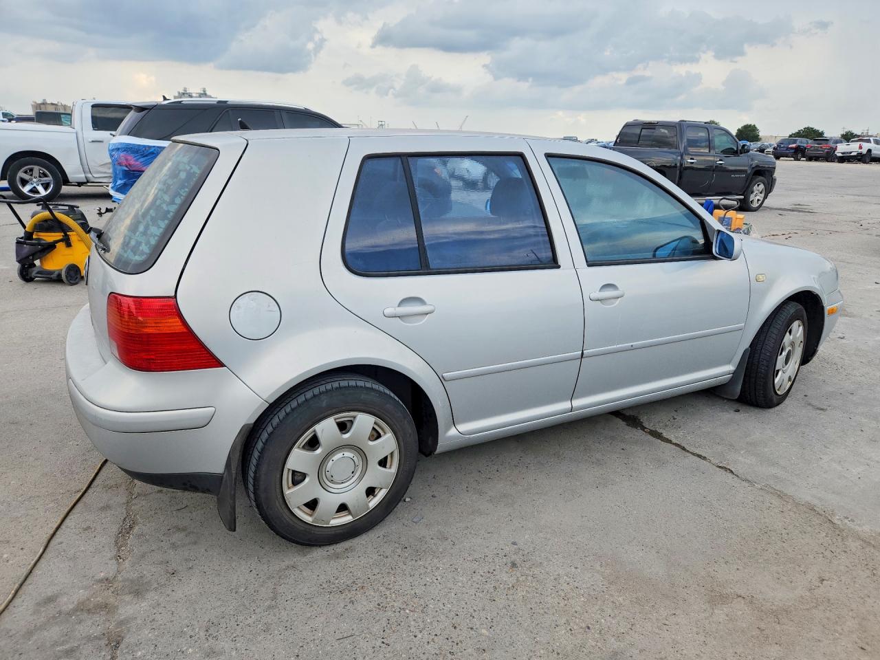 2000 Volkswagen Golf Gls Silver vin: WVWGA21J7YW537875