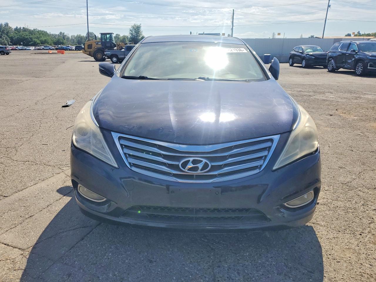 2013 Hyundai Azera Base Blue vin: KMHFG4JG1DA261402