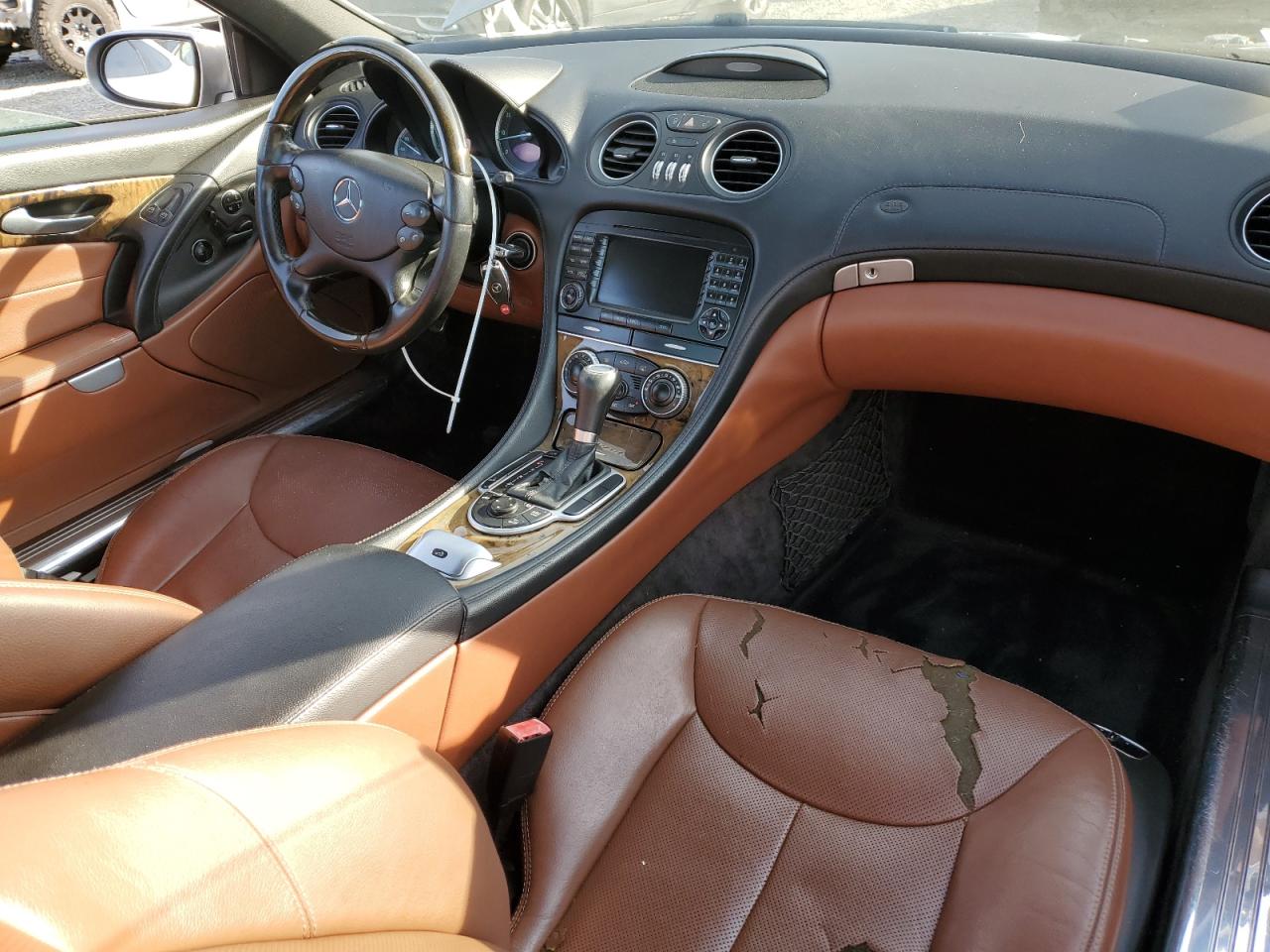 2007 Mercedes-benz Sl 550 Silver vin: WDBSK71F47F118475