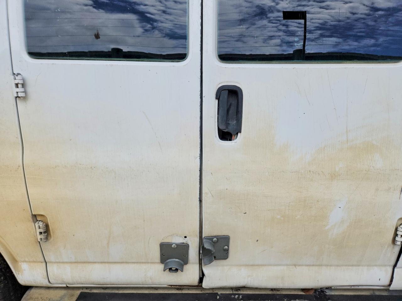 2014 Gmc Savana G2500 White vin: 1GTW7FCA5E1912279