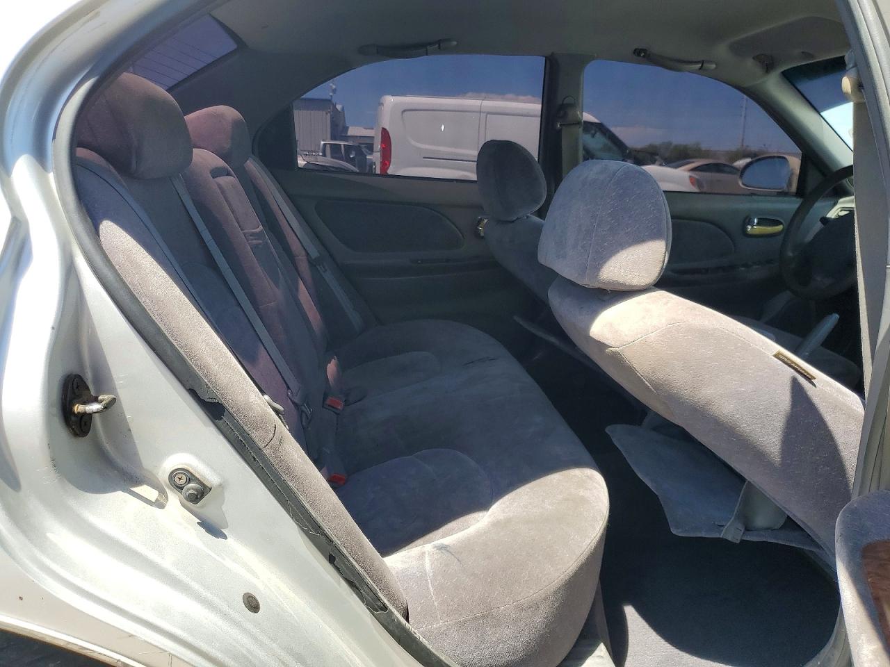 2000 Hyundai Sonata Gls Silver vin: KMHWF35V1YA276140
