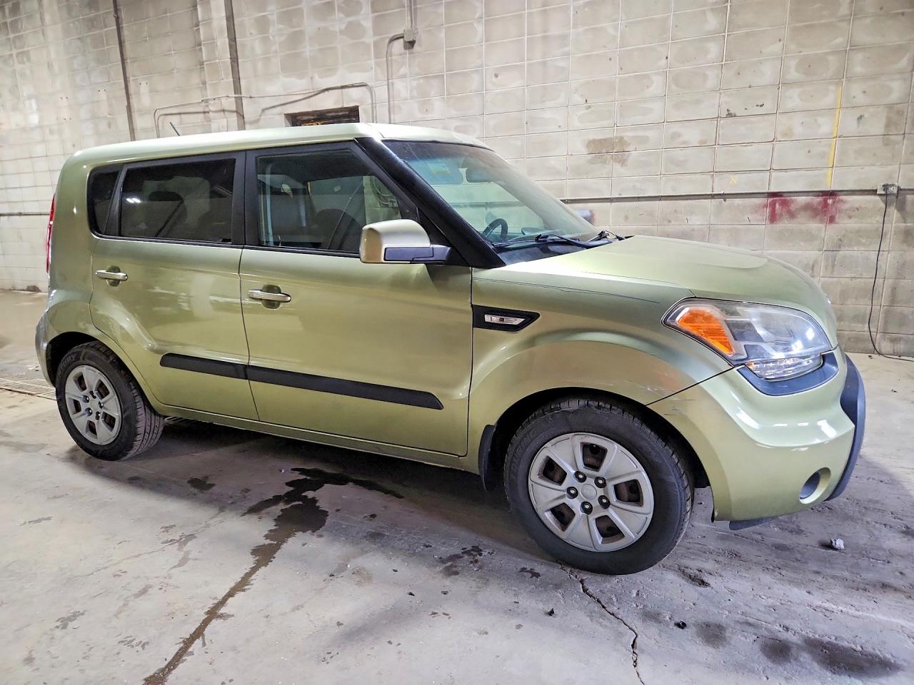 2013 Kia Soul Base Green vin: KNDJT2A59D7525265