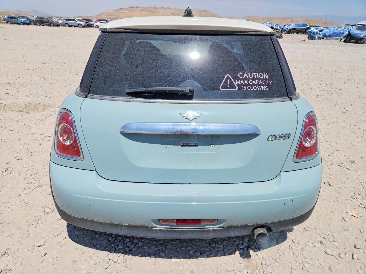 2011 Mini Cooper Синий vin: WMWSU3C51BT096323