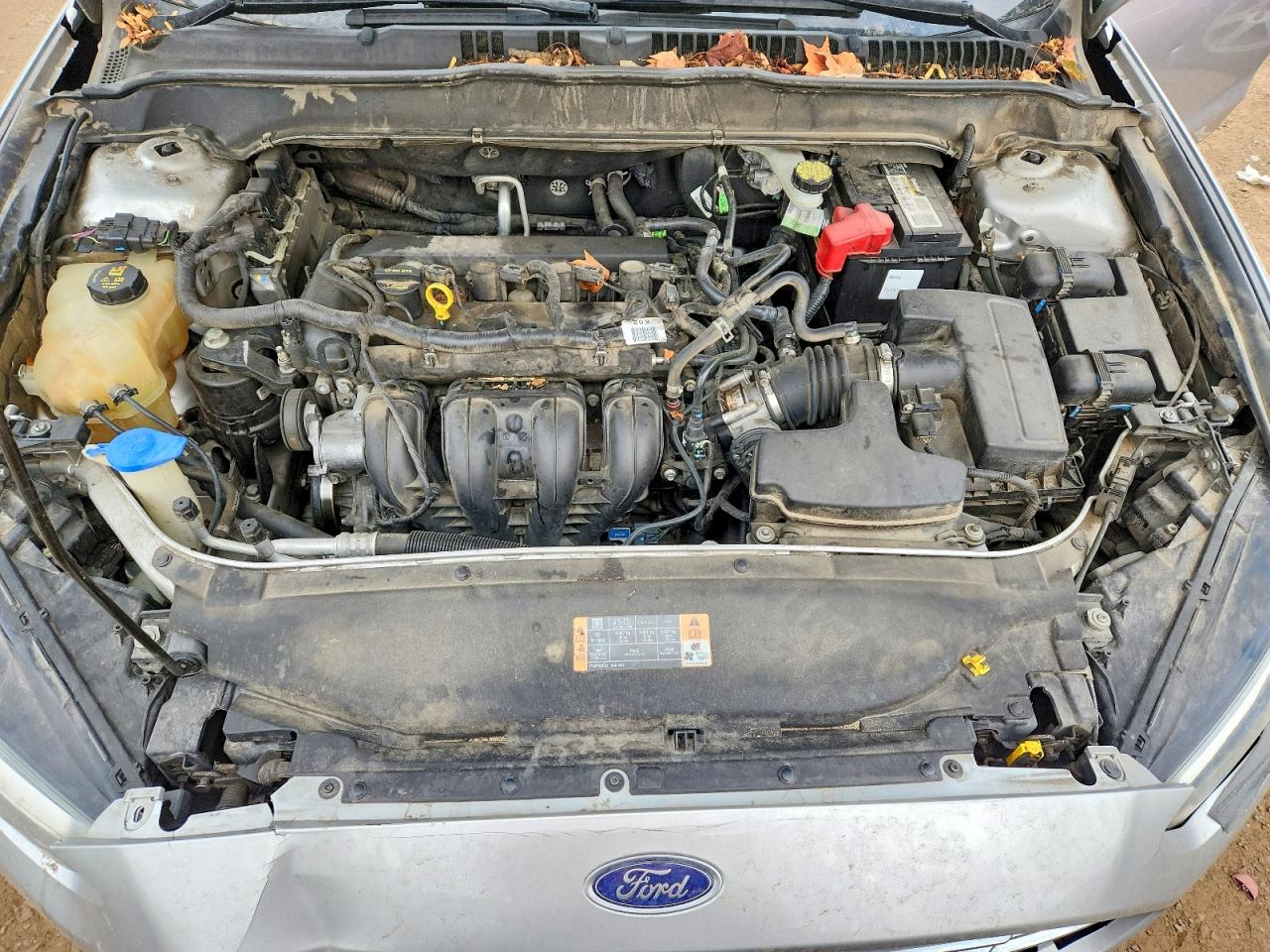 2015 Ford Fusion Se Серебряный vin: 1FA6P0H74F5102734