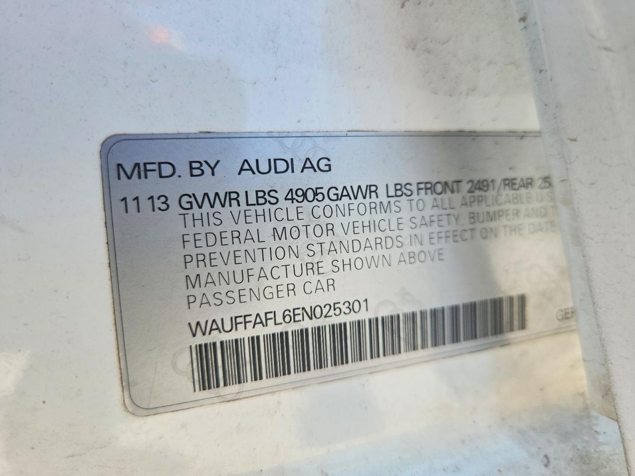 2014 Audi A4 Premium Plus Белый vin: WAUFFAFL6EN025301