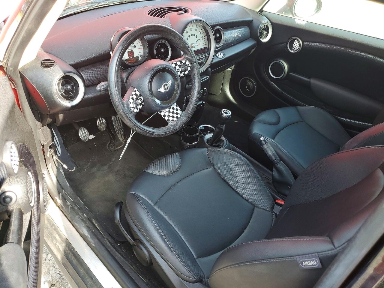 2013 Mini Cooper S Red vin: WMWSV3C59DT475537