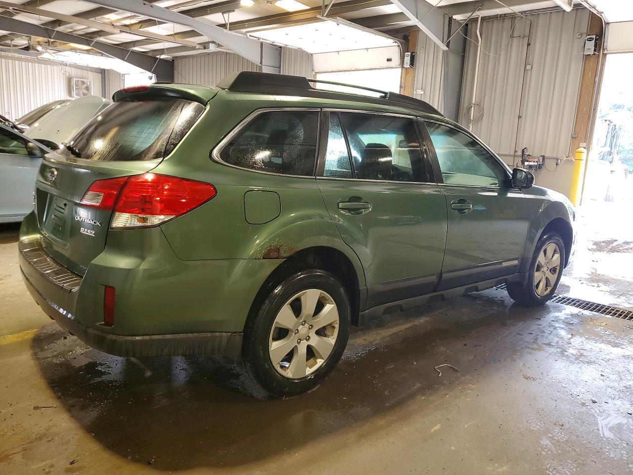 2012 Subaru Outback 2.5i Premium Green vin: 4S4BRBCC8C3244042