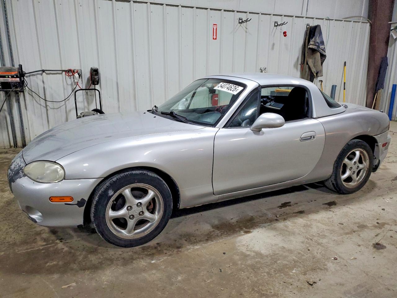 2001 Mazda Mx-5 Miata Base Silver vin: JM1NB353110218616